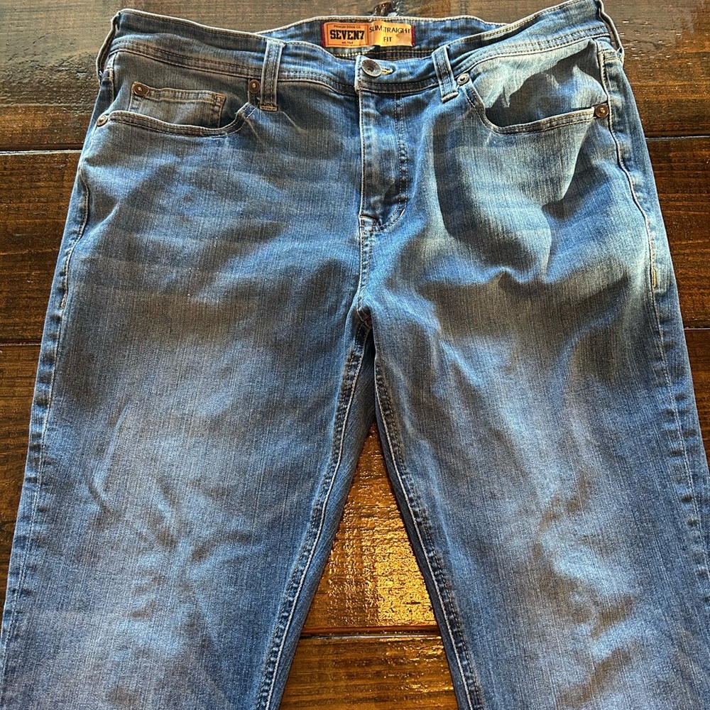 Seven7 Men's Relaxed Blue Jeans